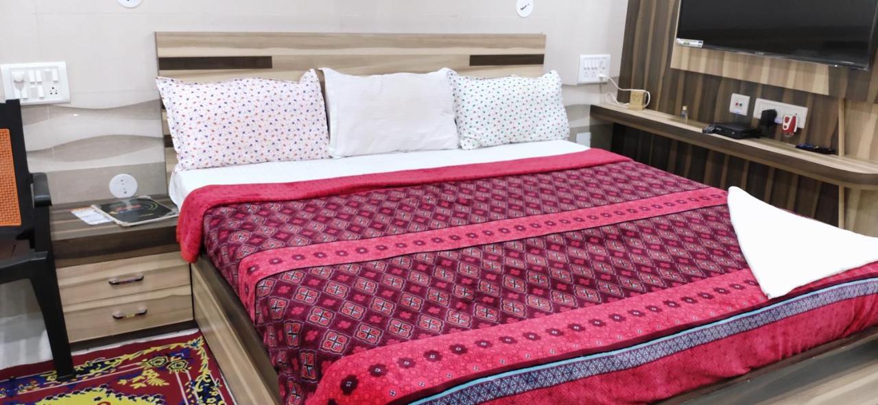 Ln Beach Homestay Пури Экстерьер фото