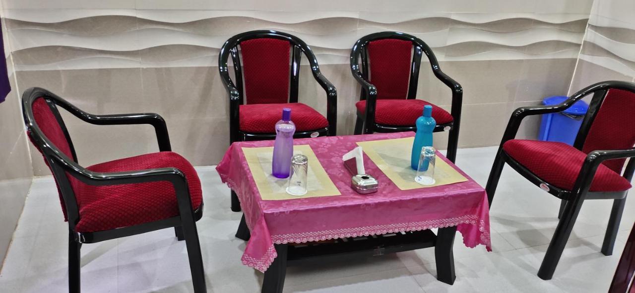 Ln Beach Homestay Пури Экстерьер фото